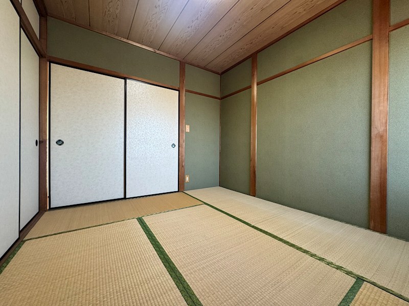 田熊一丁目戸建 内観写真（リビング以外の居室）