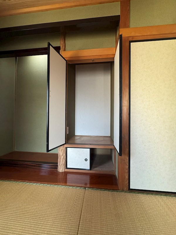 田熊一丁目戸建 内観写真（収納）