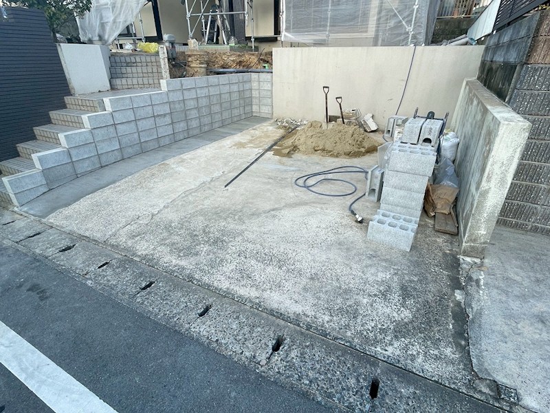 大谷戸建 現地写真（駐車場）