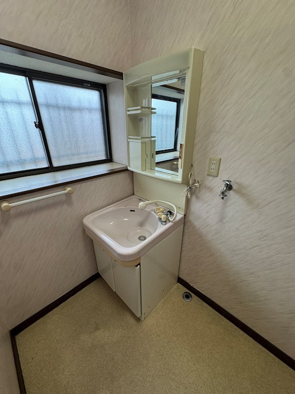 大畑町戸建 内観写真（洗面台・洗面所）