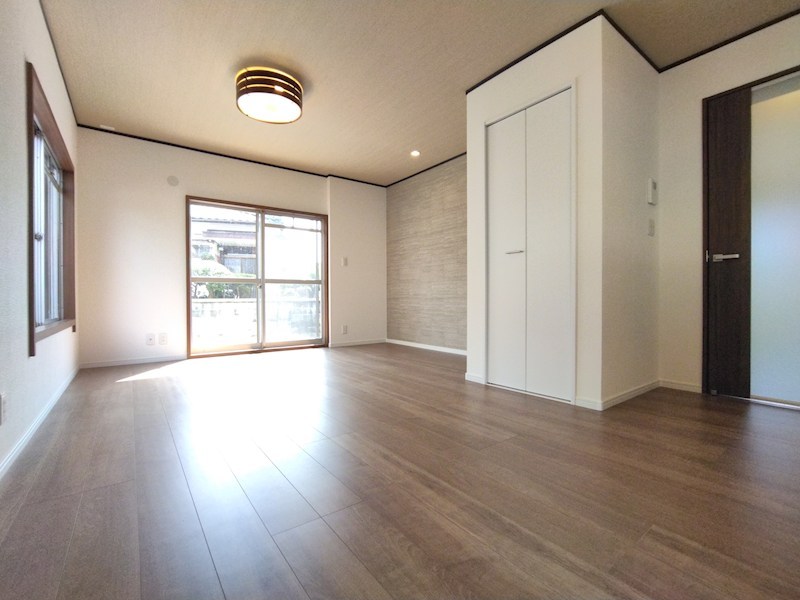 楠橋南二丁目戸建 内観写真（リビング）