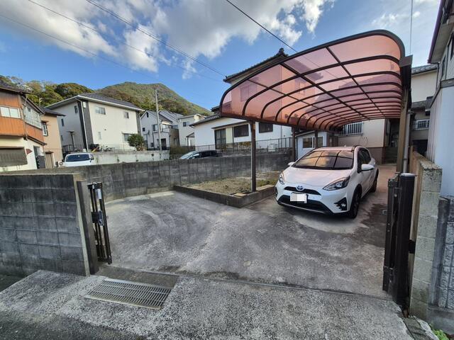 稲積二丁目戸建 現地写真（駐車場）