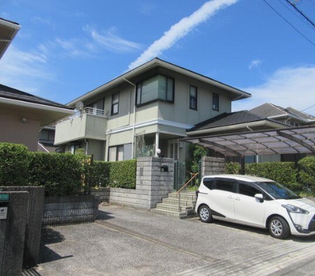 青葉台南二丁目戸建 現地写真（駐車場）