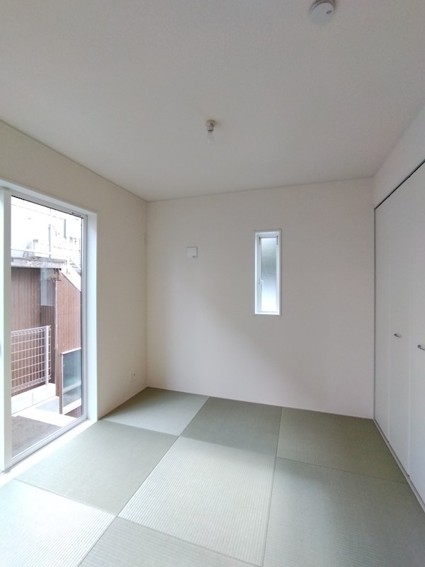 今光二丁目新築戸建2号棟　第3  内観写真（リビング以外の居室）