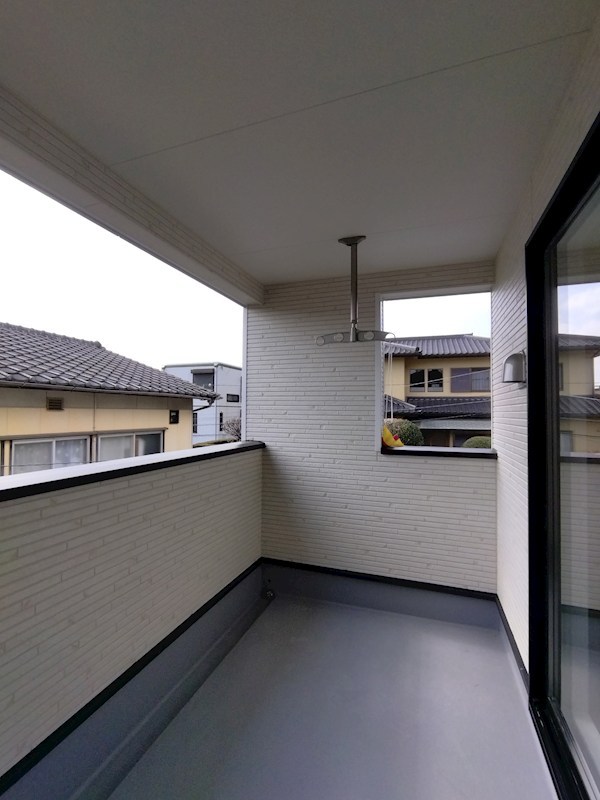 今光二丁目新築戸建2号棟　第3  現地写真（バルコニー）