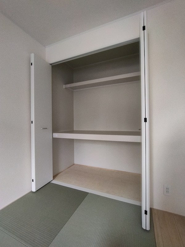 貴船台新築戸建2号棟　第1 内観写真（収納）
