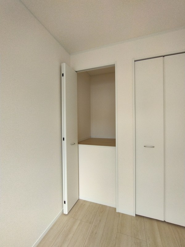 貴船台新築戸建2号棟　第1 内観写真（収納）