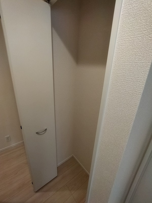 貴船台新築戸建2号棟　第1 内観写真（収納）