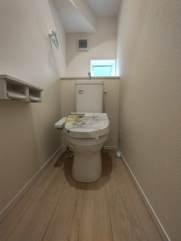 貴船台新築戸建4号棟　第1  内観写真（トイレ）