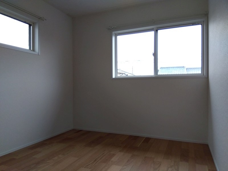 上貫一丁目新築戸建3号地 内観写真（リビング以外の居室）