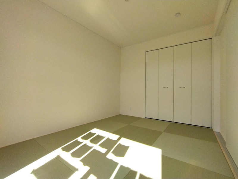 大字今古賀新築戸建5号棟　第7 内観写真（リビング以外の居室）