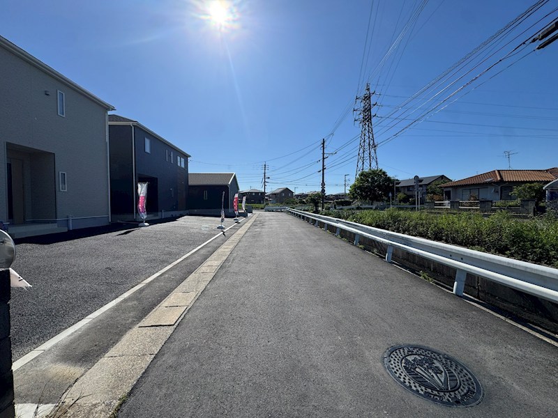 大字今古賀新築戸建7号棟　第7 現地写真（前面道路含む現地写真）