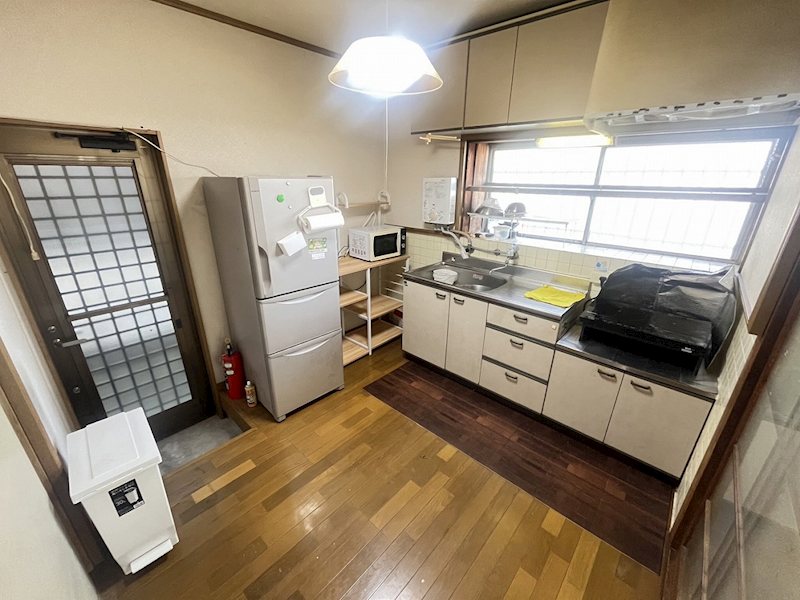 湯川新町二丁目7番戸建 内観写真（キッチン）