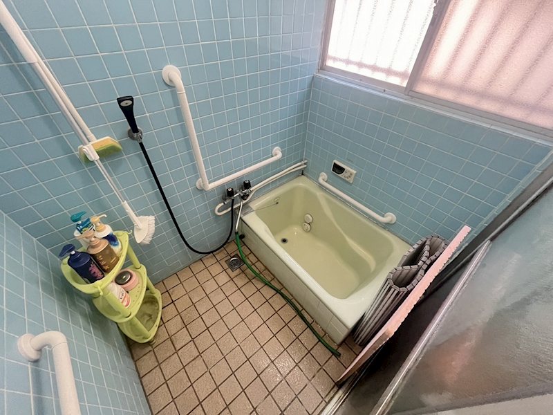 湯川新町二丁目7番戸建 内観写真（浴室）