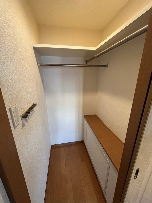 ジェネラスマンション高峰 内観写真（収納）