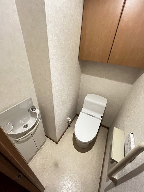 ジェネラスマンション高峰 内観写真（トイレ）