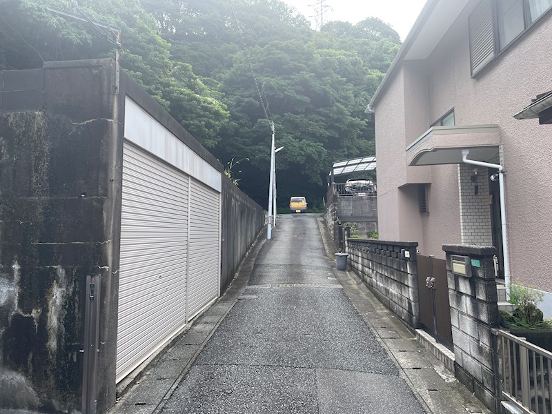 泉台四丁目11番土地 現地写真（前面道路含む現地写真）