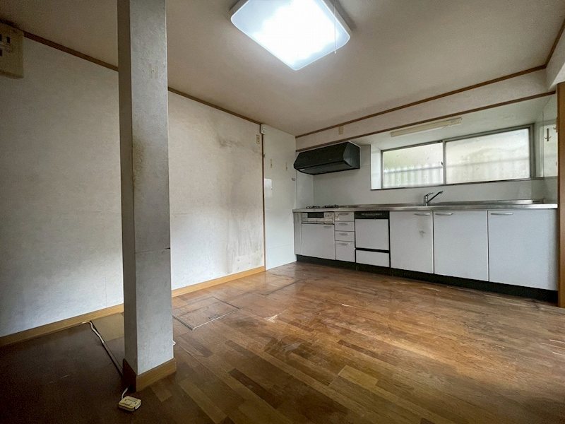 花月園10番戸建 内観写真（リビング）