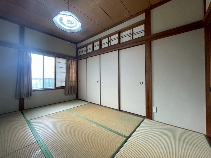花月園10番戸建 内観写真（リビング以外の居室）