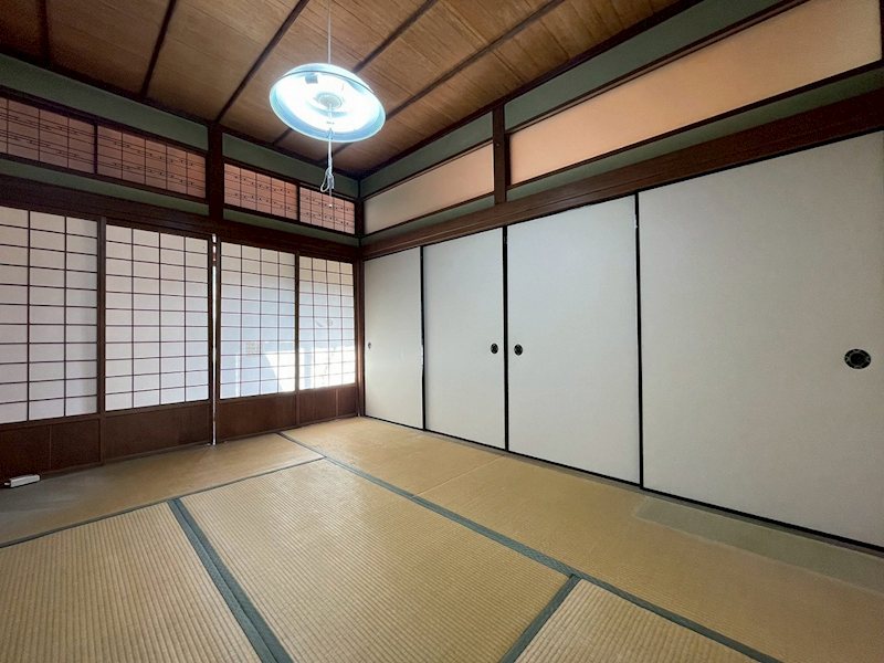 花月園10番戸建 内観写真（リビング以外の居室）