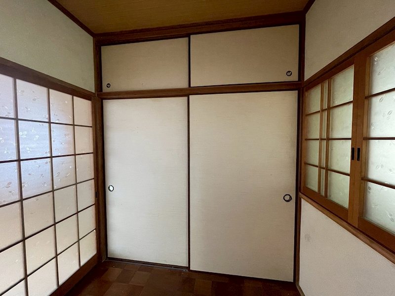花月園10番戸建 内観写真（収納）