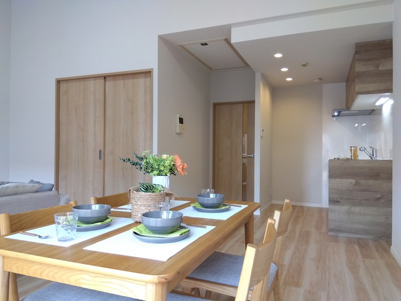ライフプラザ工大前弐番館 内観写真（リビング）