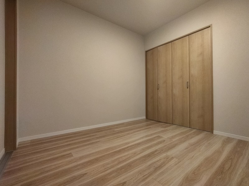 ライフプラザ工大前弐番館 内観写真（リビング以外の居室）