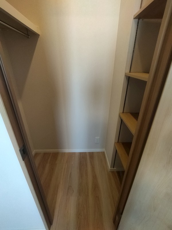 ライフプラザ工大前弐番館 内観写真（収納）