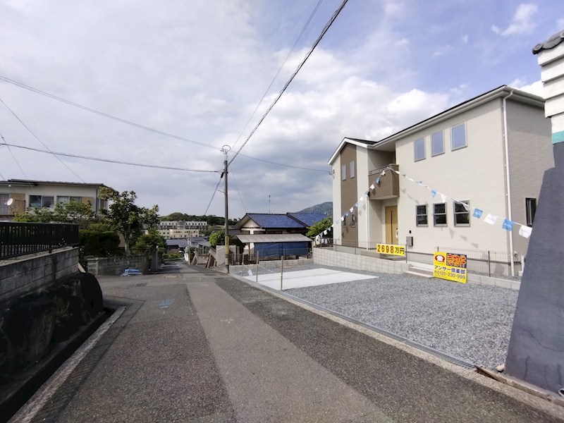 大字感田新築戸建1号棟　14期 現地写真（前面道路含む現地写真）