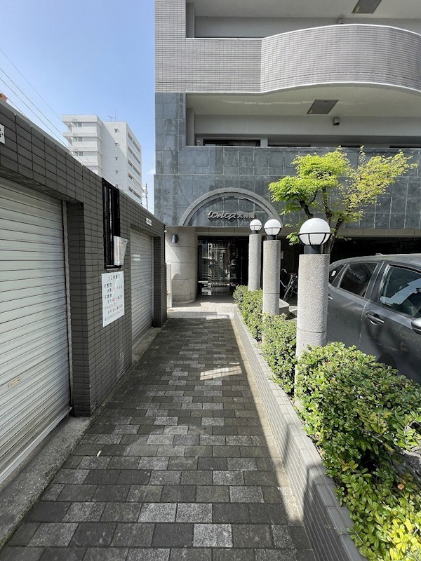 リファレンス天神南 共用部写真（エントランス）