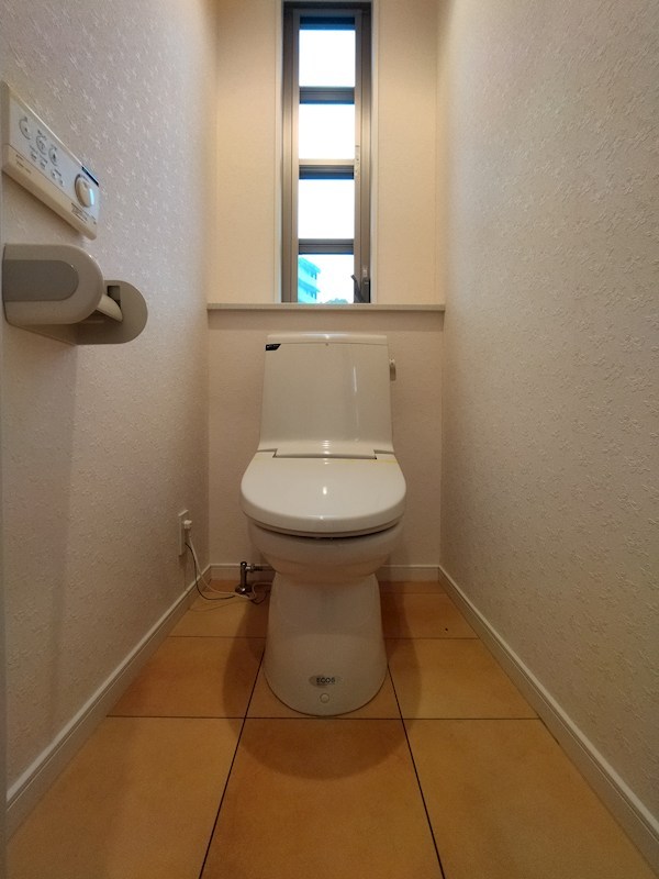 高須南一丁目戸建 内観写真（トイレ）
