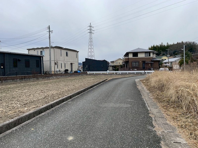 田川市大字伊田4113番1土地 現地写真（前面道路含む現地写真）