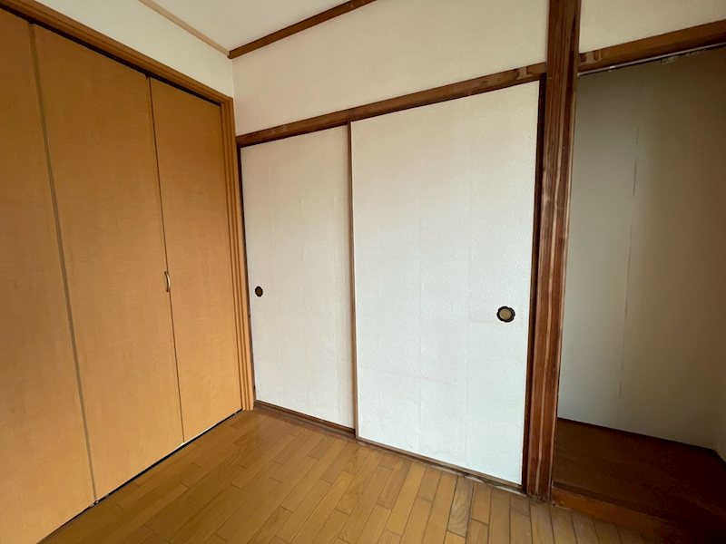 山内グリーンパレス三萩野 内観写真（収納）