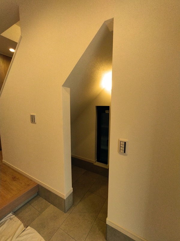 東山田一丁目新築戸建 現地写真（玄関）