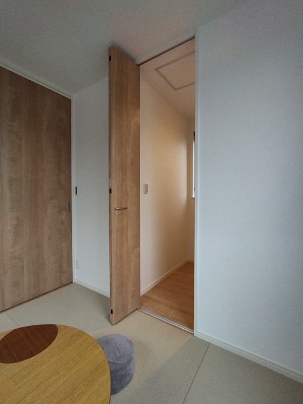東山田一丁目新築戸建 内観写真（リビング以外の居室）