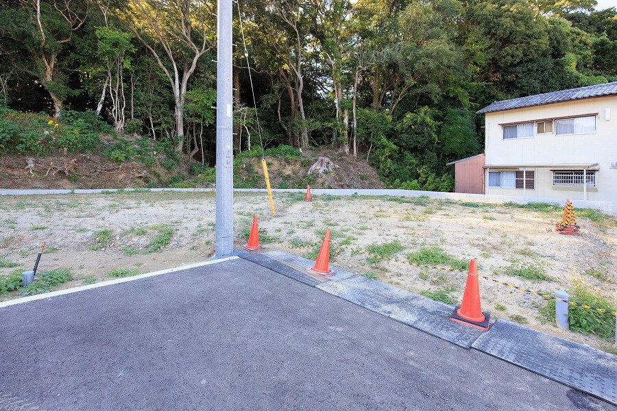 割子川二丁目新築戸建5号地 現地写真（前面道路含む現地写真）