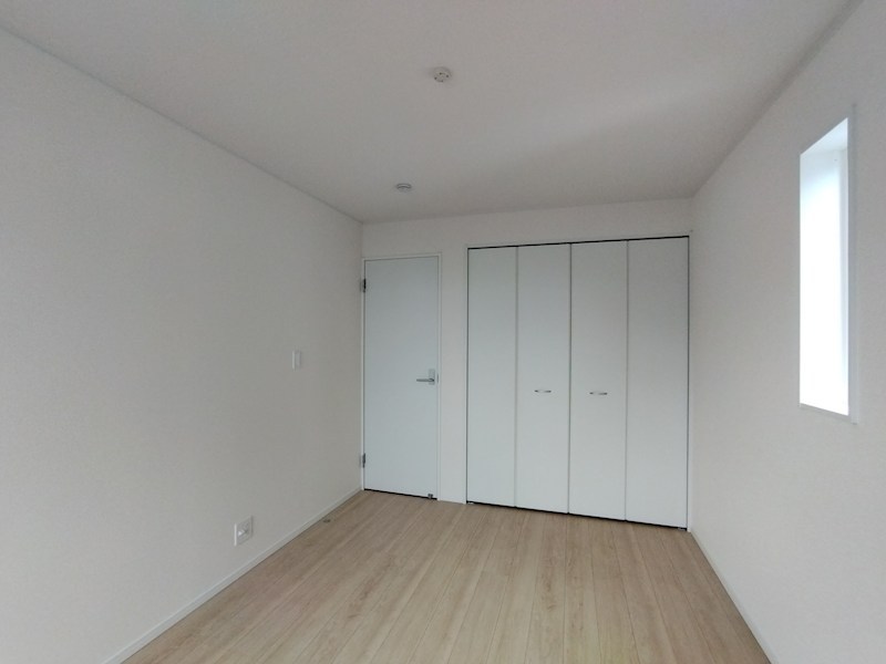二島五丁目新築戸建3号棟　第5  内観写真（リビング以外の居室）