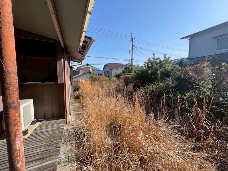 春日台四丁目7番戸建 現地写真（庭）