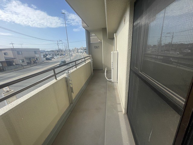 アムール和白駅 現地写真（バルコニー）