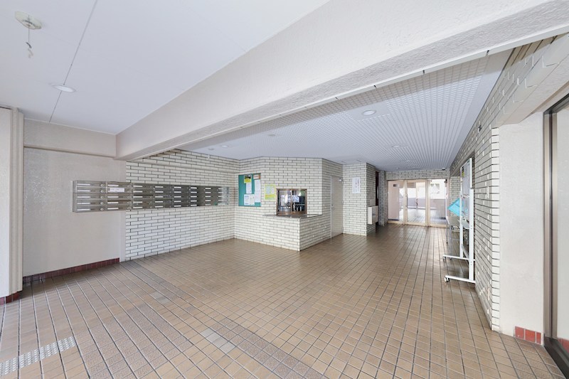 サングレイス高峰 共用部写真（エントランス）