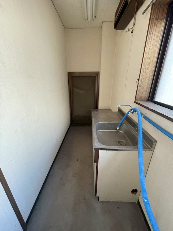 前間ビル 内観写真（キッチン）
