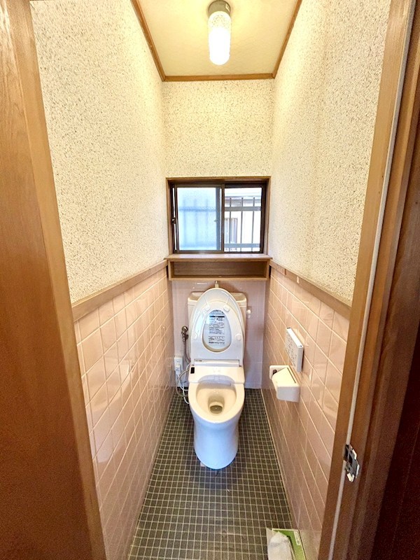 上馬寄3丁目16番戸建 内観写真（トイレ）