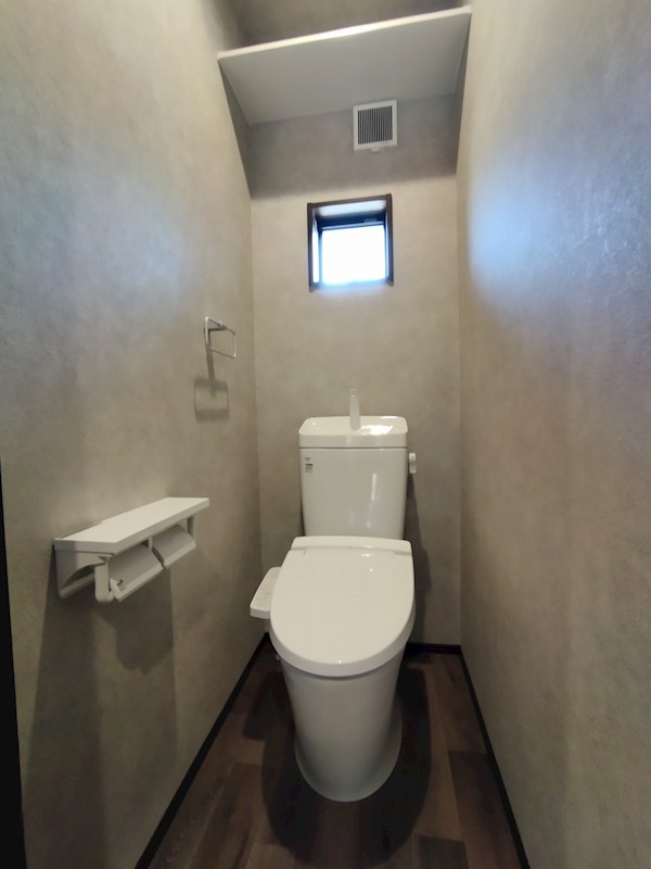 土手ノ内二丁目10番戸建 内観写真（トイレ）