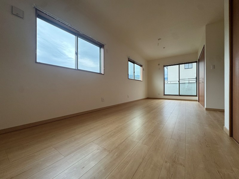 小嶺台三丁目戸建 内観写真（リビング）
