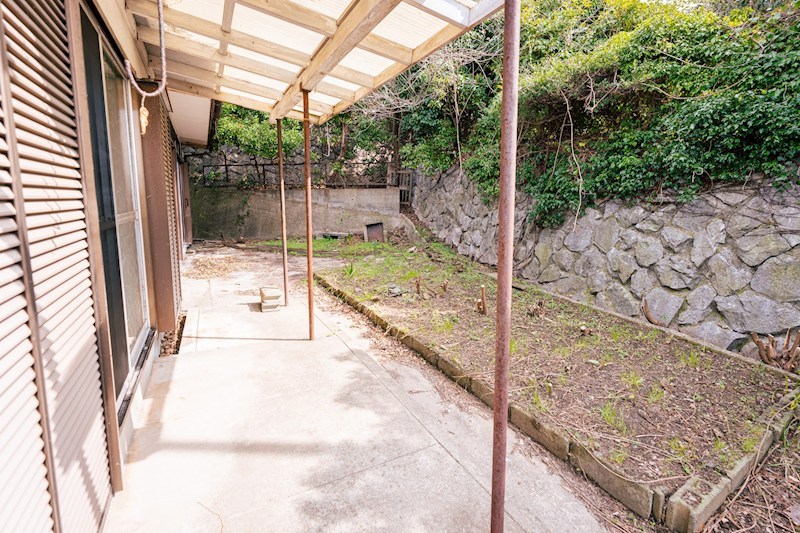 湯川二丁目5番戸建 現地写真（庭）