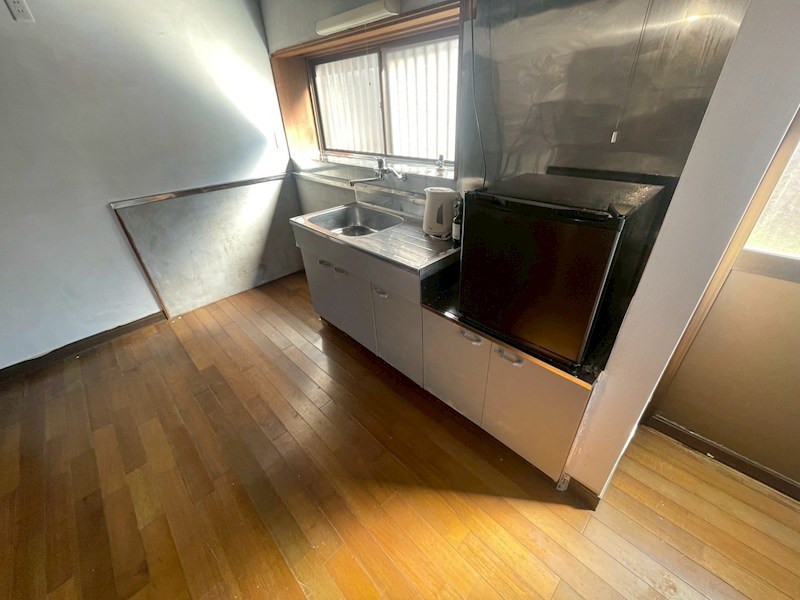 永黒一丁目8番戸建 内観写真（キッチン）
