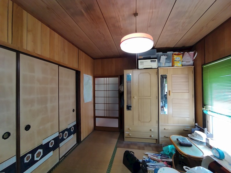 大字山部402番戸建 内観写真（リビング以外の居室）