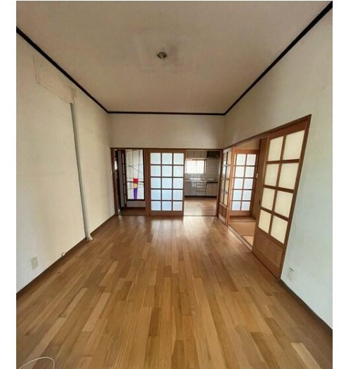 尾倉三丁目戸建 内観写真（リビング以外の居室）
