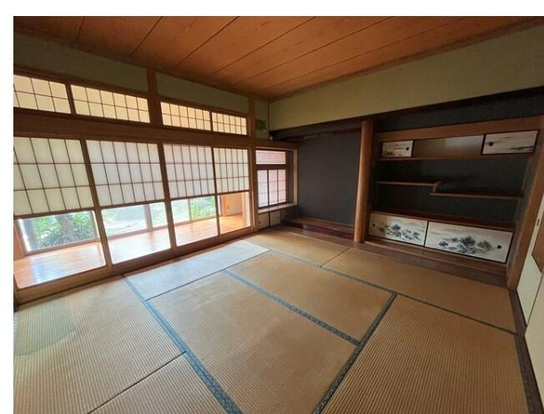 尾倉三丁目戸建 内観写真（リビング以外の居室）