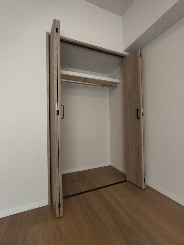 エクレール穴生 内観写真（収納）
